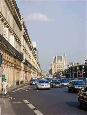 RueDeRivoli.jpg